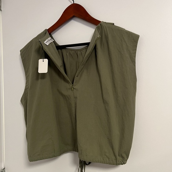 NWT Little Moutain parachute crop top in olive green, size Large. - Picture 6 of 10